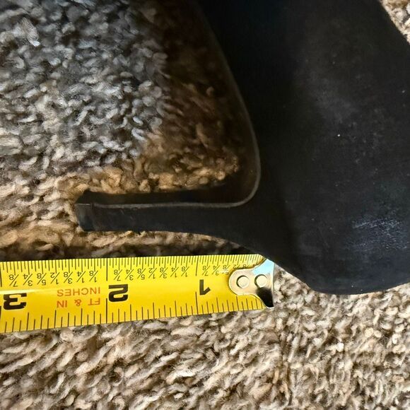 Nine West Black Pumps Heels 7 Pointed Toe Kitten Small Heel Faux Suede - Picture 8 of 8